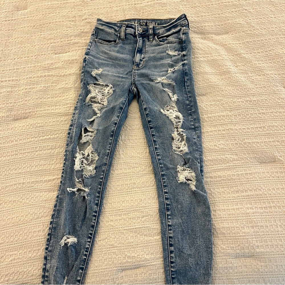 American Eagle Distressed Jeans